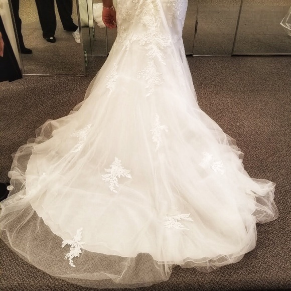 Beaded Lace Mermaid Wedding Dress with Tulle Skirt - Picture 2 of 6